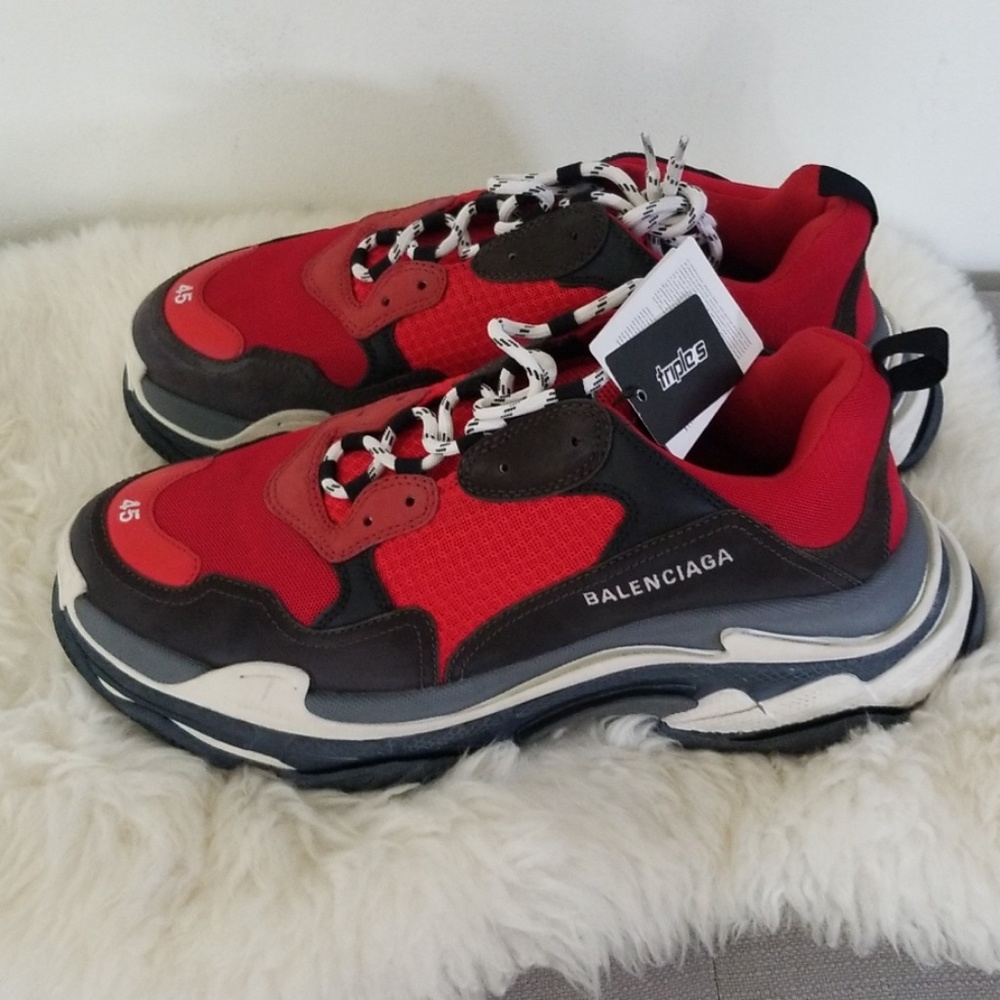 Balenciaga triple s